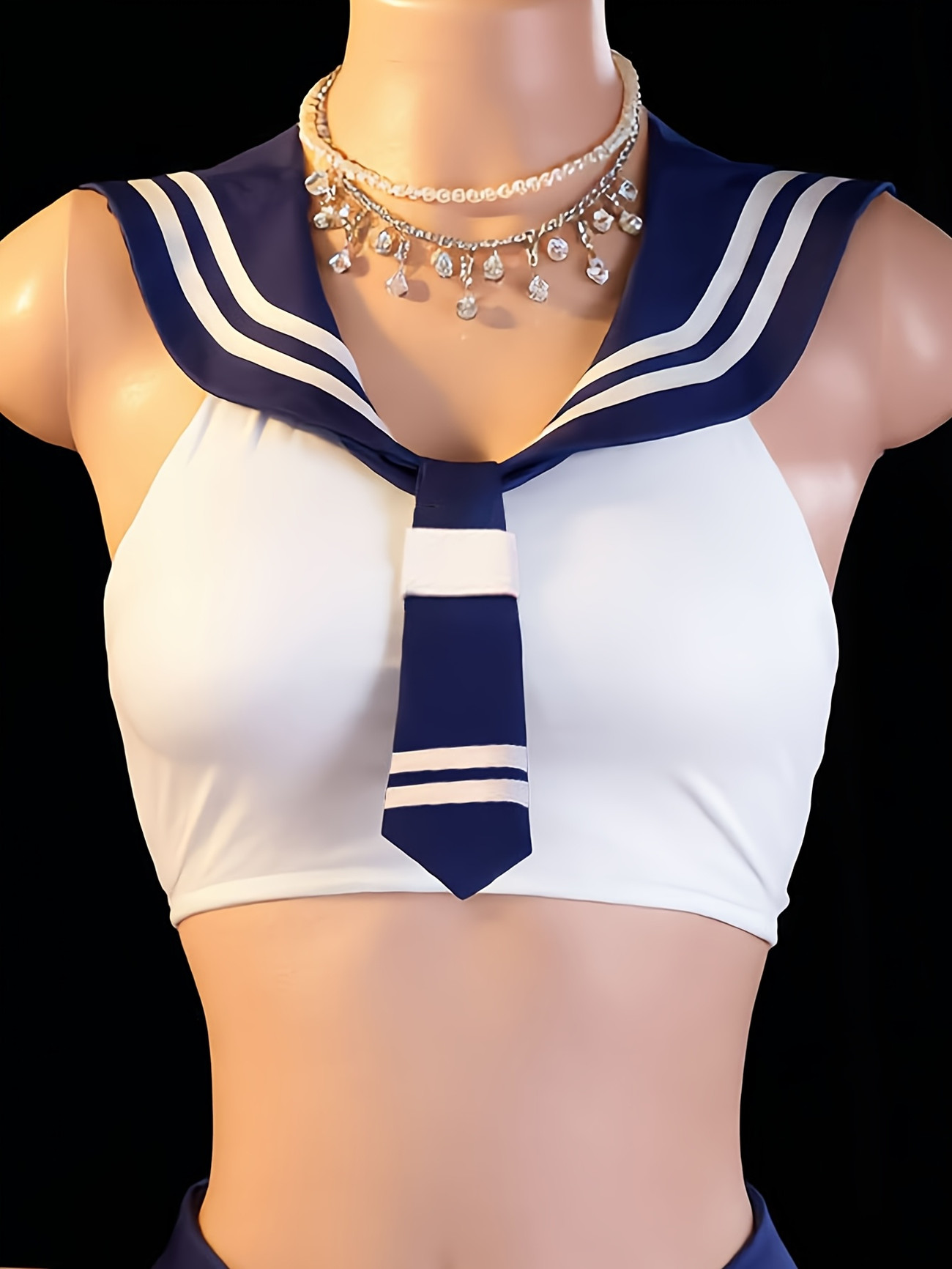 طقم ملابس تنكرية للنساء مكون م - مراجعة Garter Belt Set وسعره