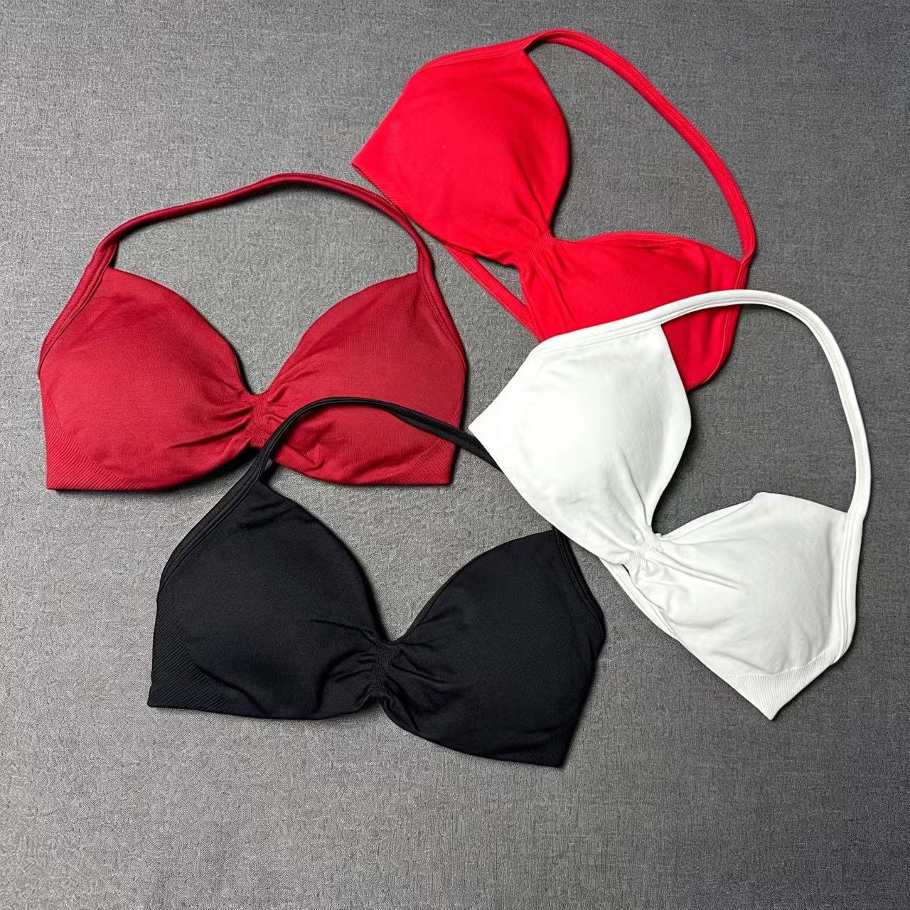 حمالة صدر رياضية من DF، تصميم  - مراجعة Sports Bra High Impact وسعره